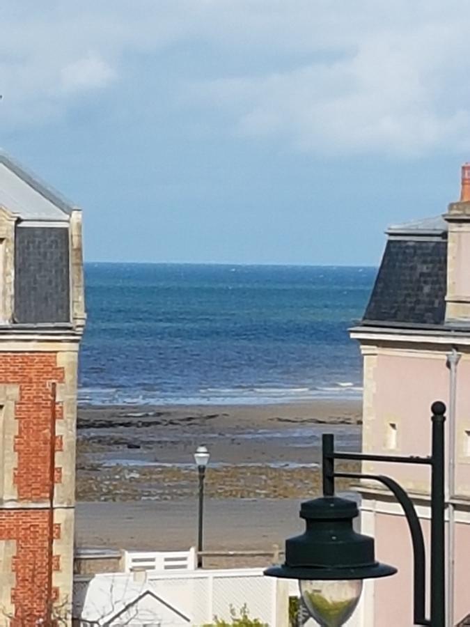 Hotel De Normandie Saint-Aubin-Sur-Mer  Esterno foto